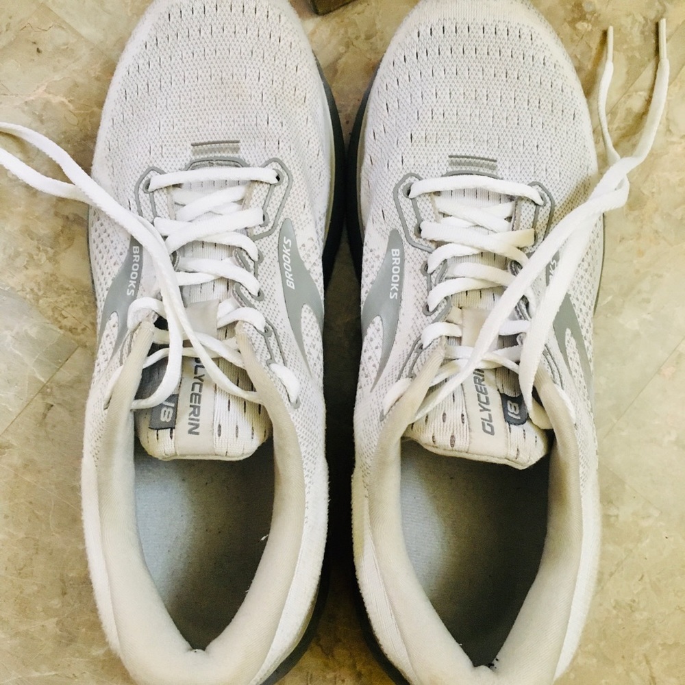 Brooks Womens Glycerin 18 Running Shoes Size 9 B